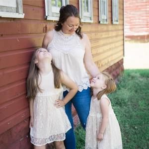 Meet your Posher, Alicia